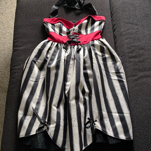 Hot Topic Dresses & Skirts - American Horror Story Candy Striper Costume